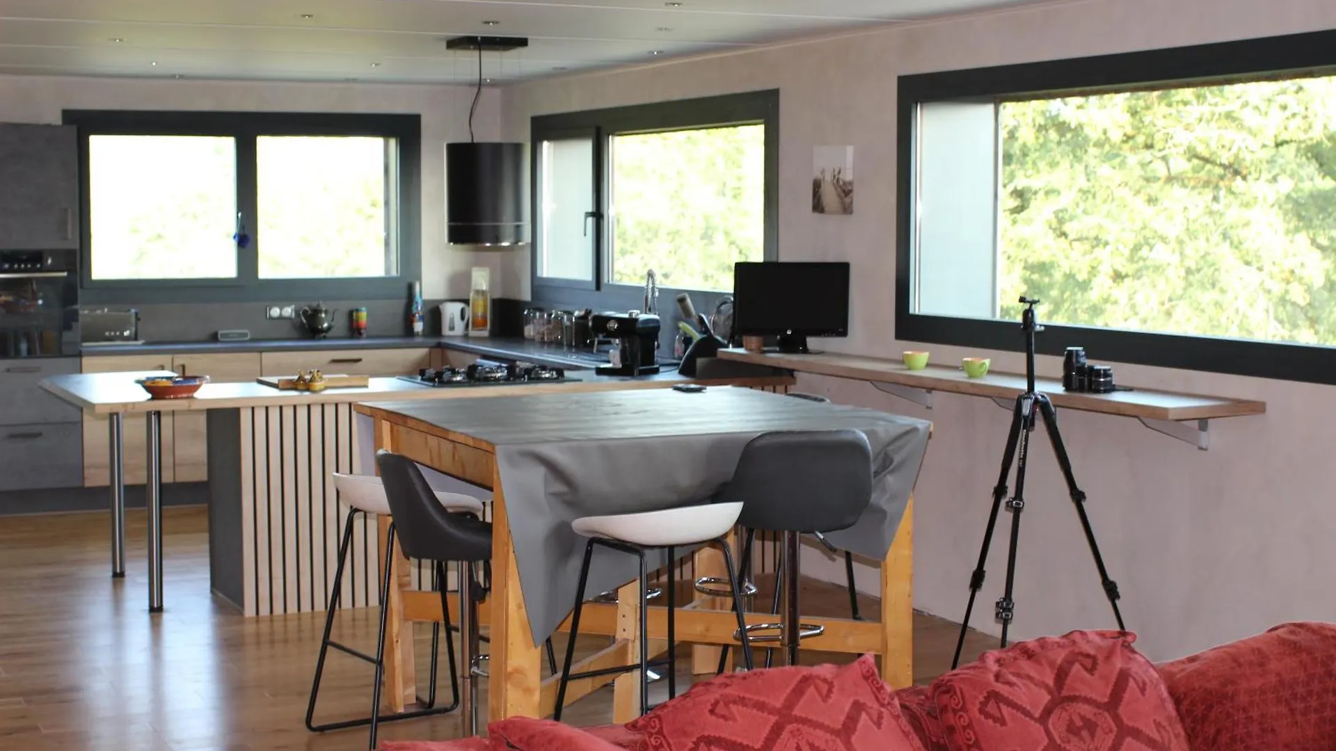 Gite Ecologique Avec Vue Foret & Vallee Dordogne ! Bétaille